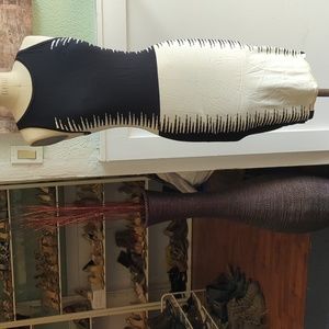 Vince camuto black and white bodycon dress